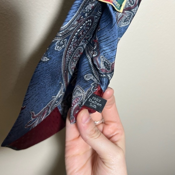 Vintage Requirements Paisley Print Silk Tie - Picture 4 of 4
